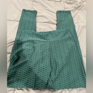 EUC Green Tiktok leggings.